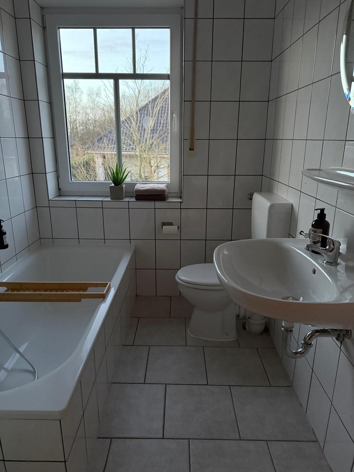 Badezimmer der Doppelhaushälfte in Marienhafe